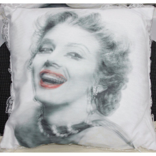 Подушка декоративная со стразами  Maison D`or -"Merilin Monroe"